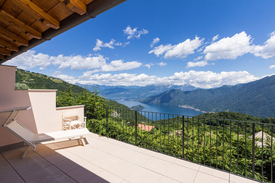 Blick von der Terrasse nach Osten