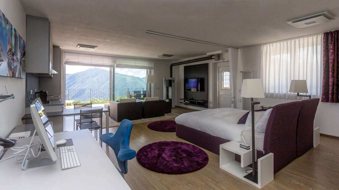 Die Innenansicht der Ferienwohnung am Comer See Italien